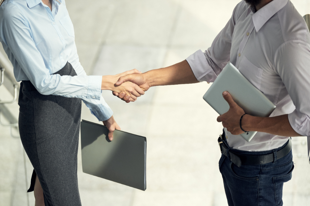 Wsparcie enova365 – dlaczego warto mieć sprawdzonego partnera IT?